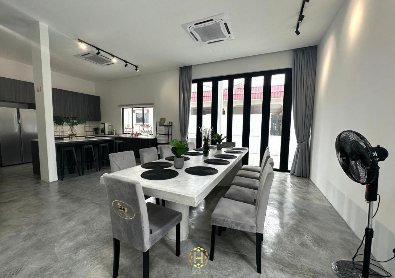 The Luxurious 27, Johor Bahru Villa Kültér fotó