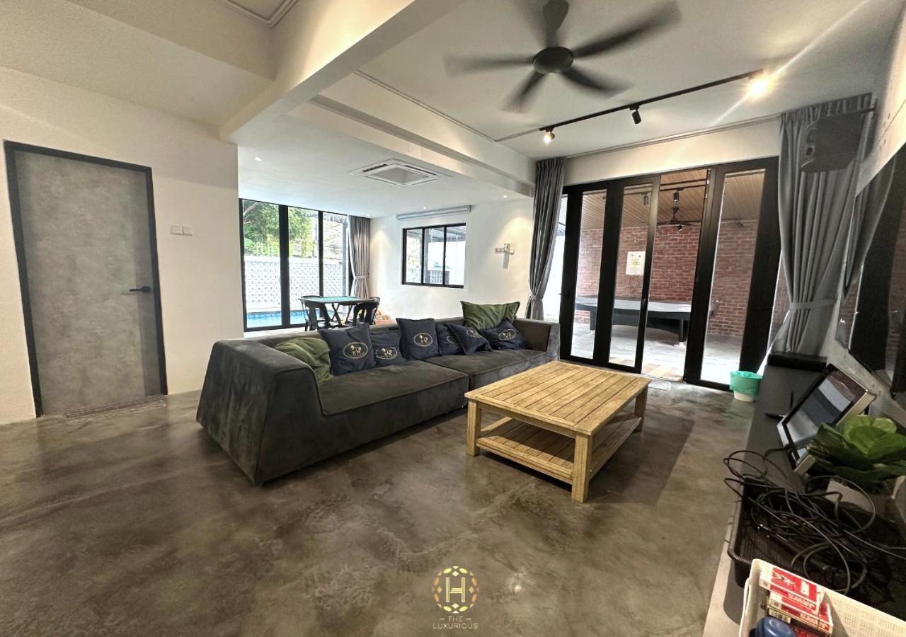 The Luxurious 27, Johor Bahru Villa Kültér fotó