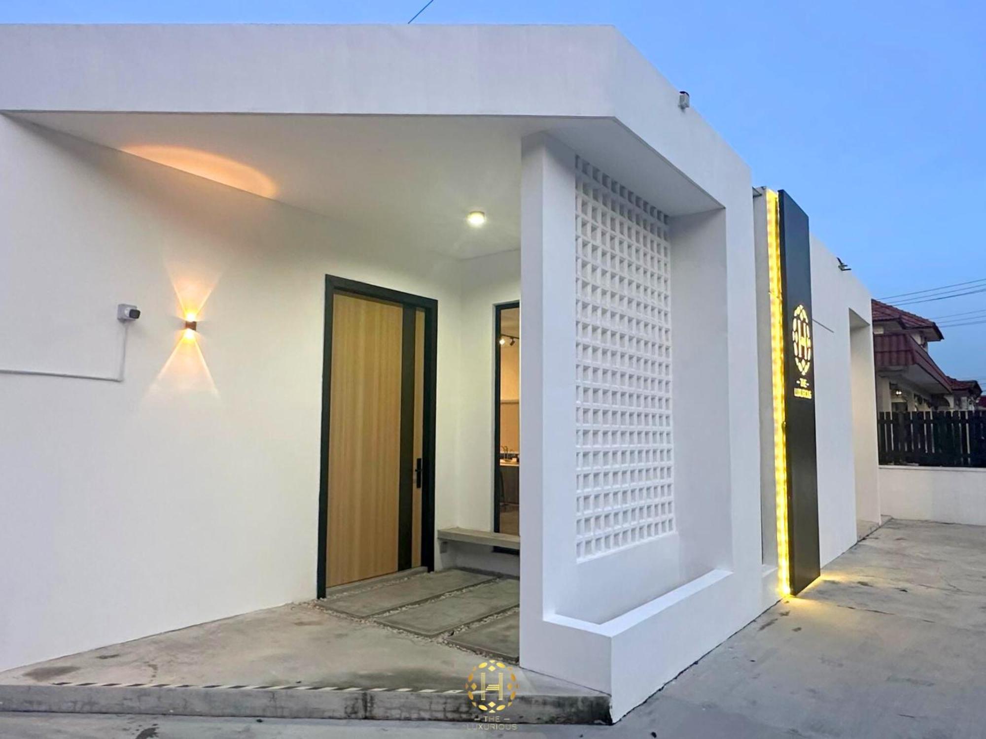 The Luxurious 27, Johor Bahru Villa Kültér fotó